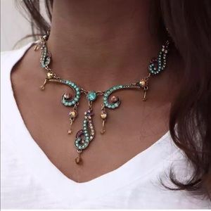 Beautiful & Unique Statement Necklace